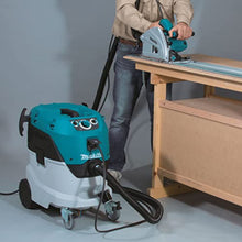 Makita (VC4210L) 11 Gallon Wet/Dry HEPA Filter Dust Extractor/Vacuum