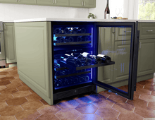 ZEPHYR Presrv Wine Cooler, 24in UC, Blk SS+Gls,Rvs Dr, 2Z Black in Stainless Steel - PRW24C02CBSG