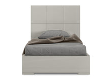 Whiteline Modern Living White Anna Twin Bed - BT1207